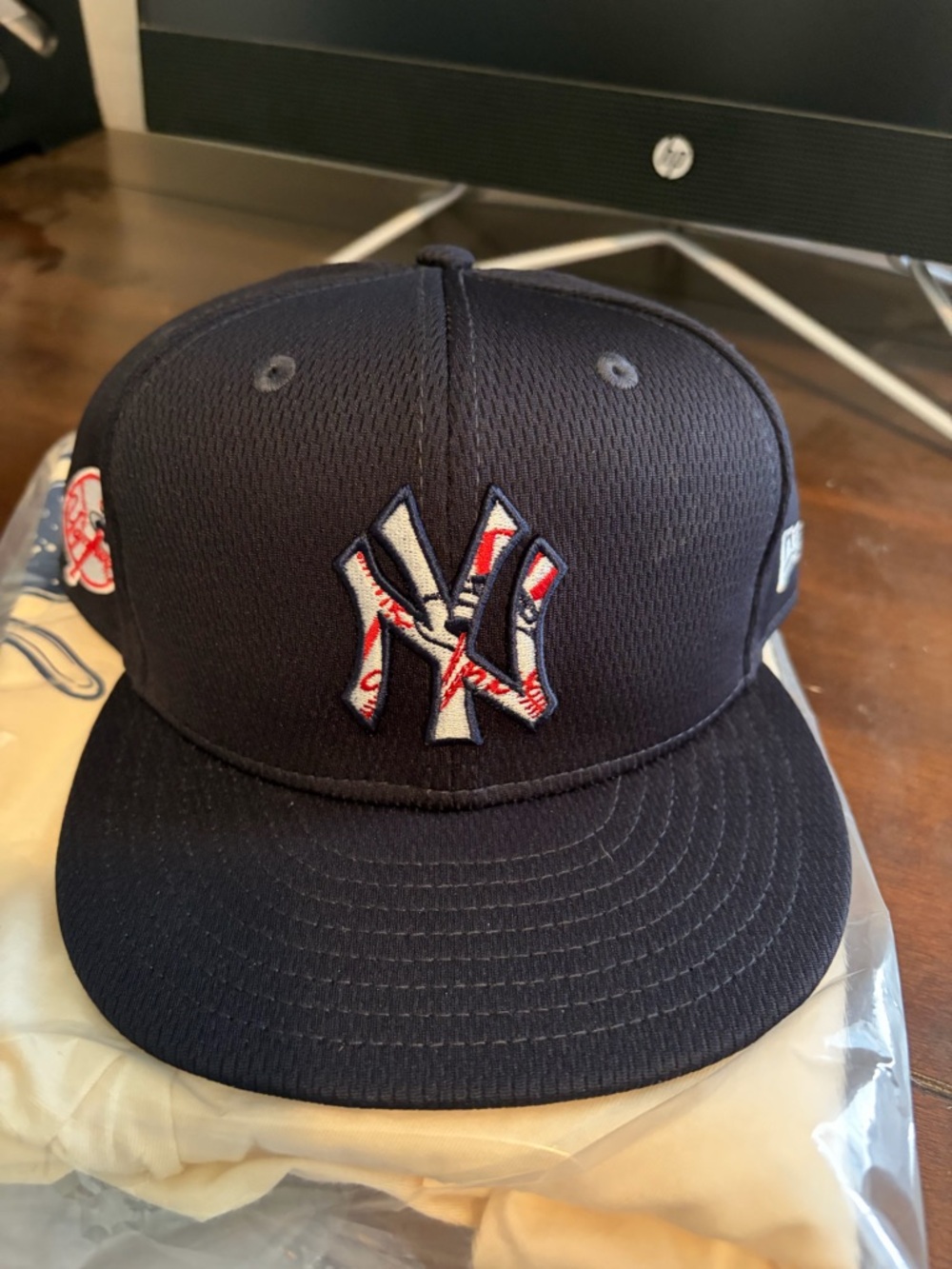 New Era Navy New York Yankees Cap with White and Red Logo